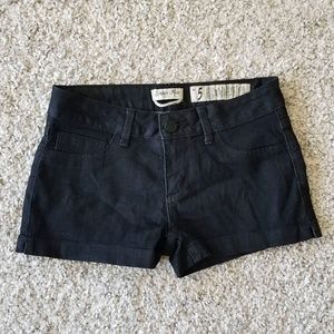 Indigo Rein black women's size 5 shorts